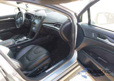 2018 Ford Fusion Titanium из США, поврежденный, VIN 3FA6P0D94JR137416